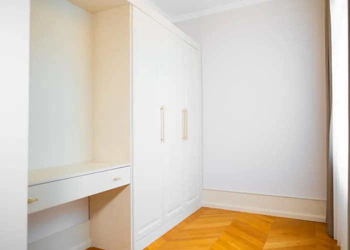 Kocin Luxury Boutique *