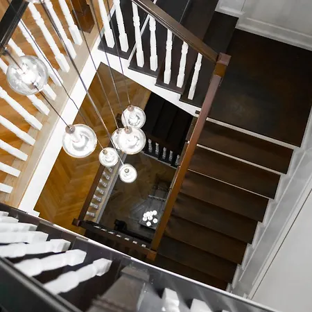 Kocin Luxury Boutique *