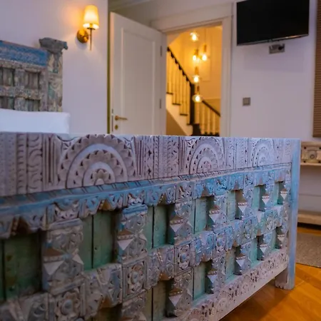 Kocin Luxury Boutique